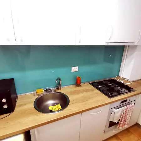 Tia Studio Apartment *